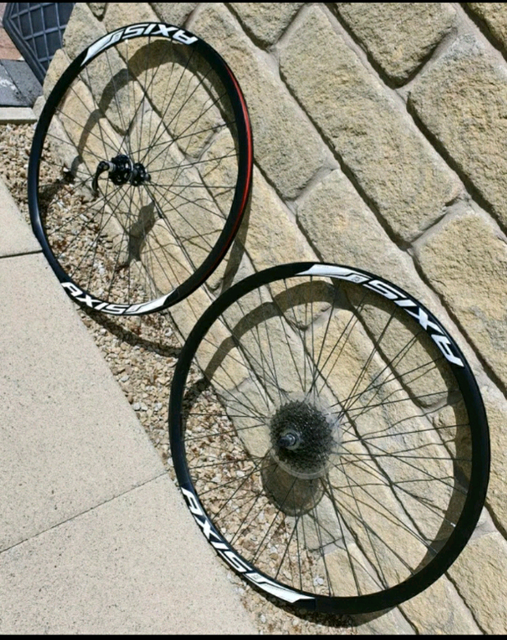 specialized axis 2.0